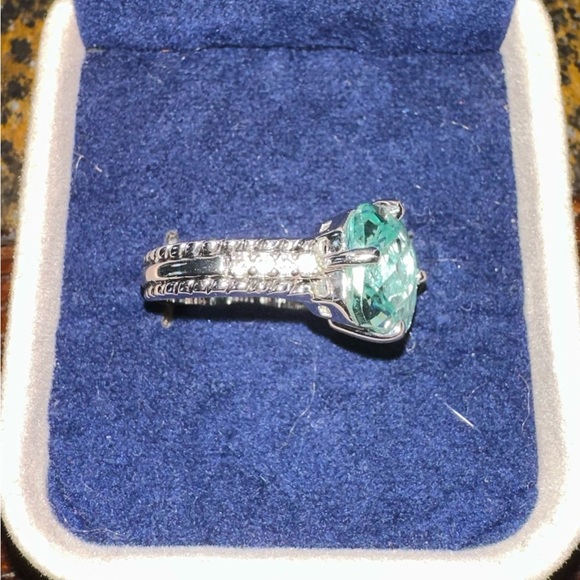 Lia Sophia Ring - Picture 4 of 4